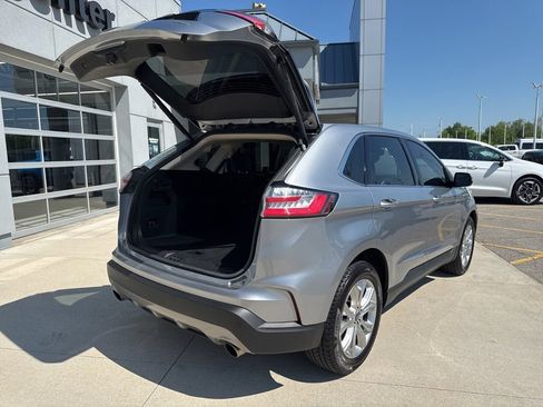 Used 2022 Ford Edge Titanium AWD/4WD image 19
