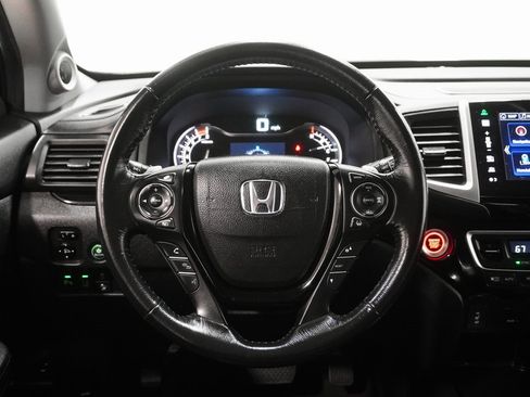 Used 2016 Honda Pilot Touring image 21