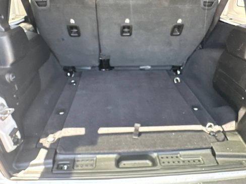 Used 2025 Jeep Wrangler Unlimited Sahara AWD/4WD image 31