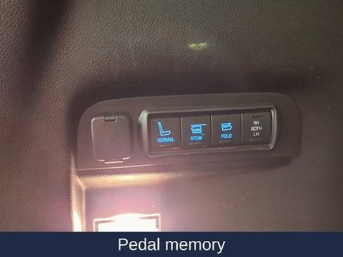 Used 2016 Ford Explorer Limited image 15