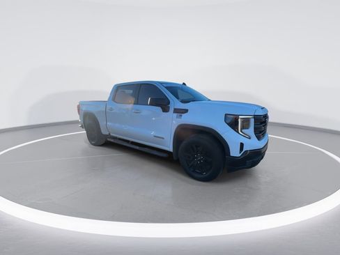 Used 2023 GMC Sierra 1500 Elevation AWD/4WD image 2