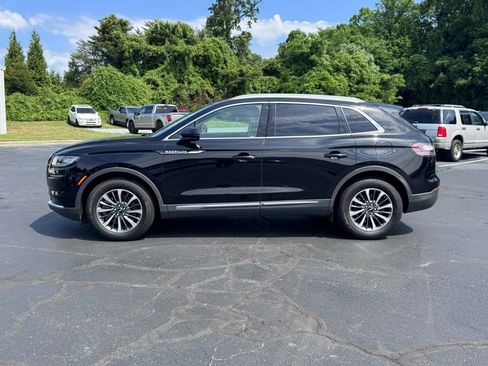 Used 2021 Lincoln Nautilus AWD w/ Equipment Group 101A image 3