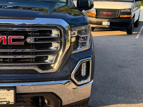 Used 2019 GMC Sierra 1500 SLT w/ SLT Premium Plus Package AWD/4WD image 10