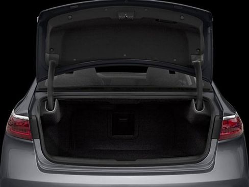 Used 2018 Kia Cadenza Premium w/ Luxury Package FWD image 29
