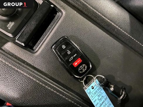 Certified 2024 Toyota Grand Highlander AWD image 15
