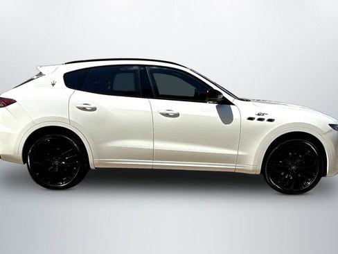 Used 2022 Maserati Levante GT AWD/4WD image 4
