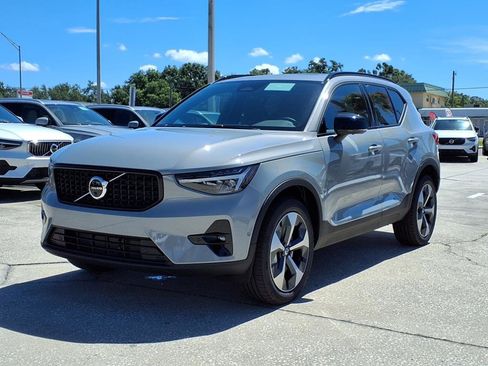 New 2026 Volvo XC40 B4 Plus w/ Protection Package Premier image 3