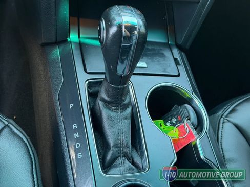 Used 2019 Ford Explorer XLT w/ Equipment Group 202A FWD image 31