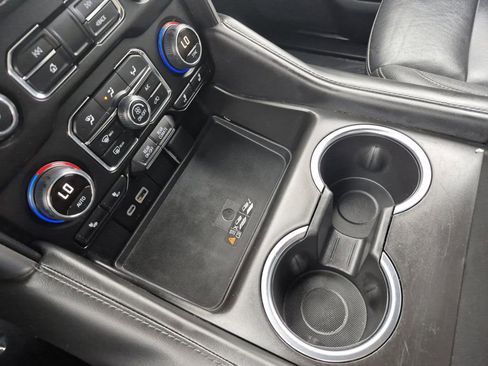 Used 2024 Chevrolet Tahoe LT image 25