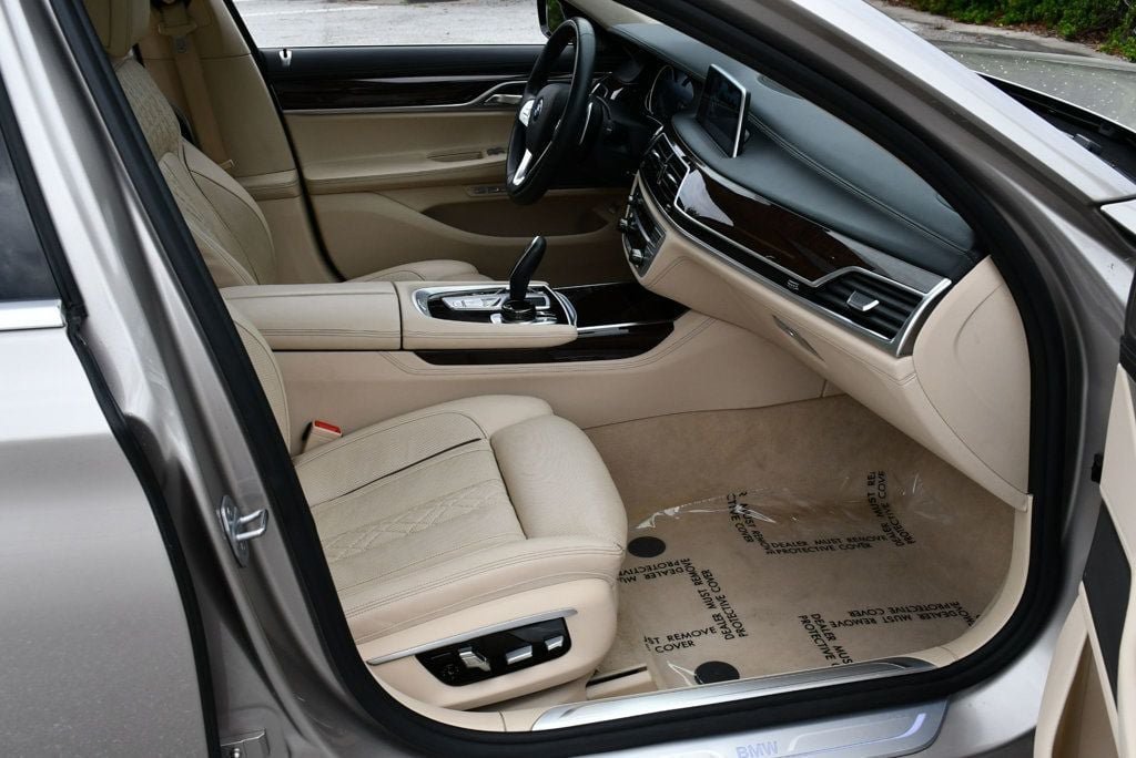 Used 2016 BMW 750i xDrive AWD/4WD image 48