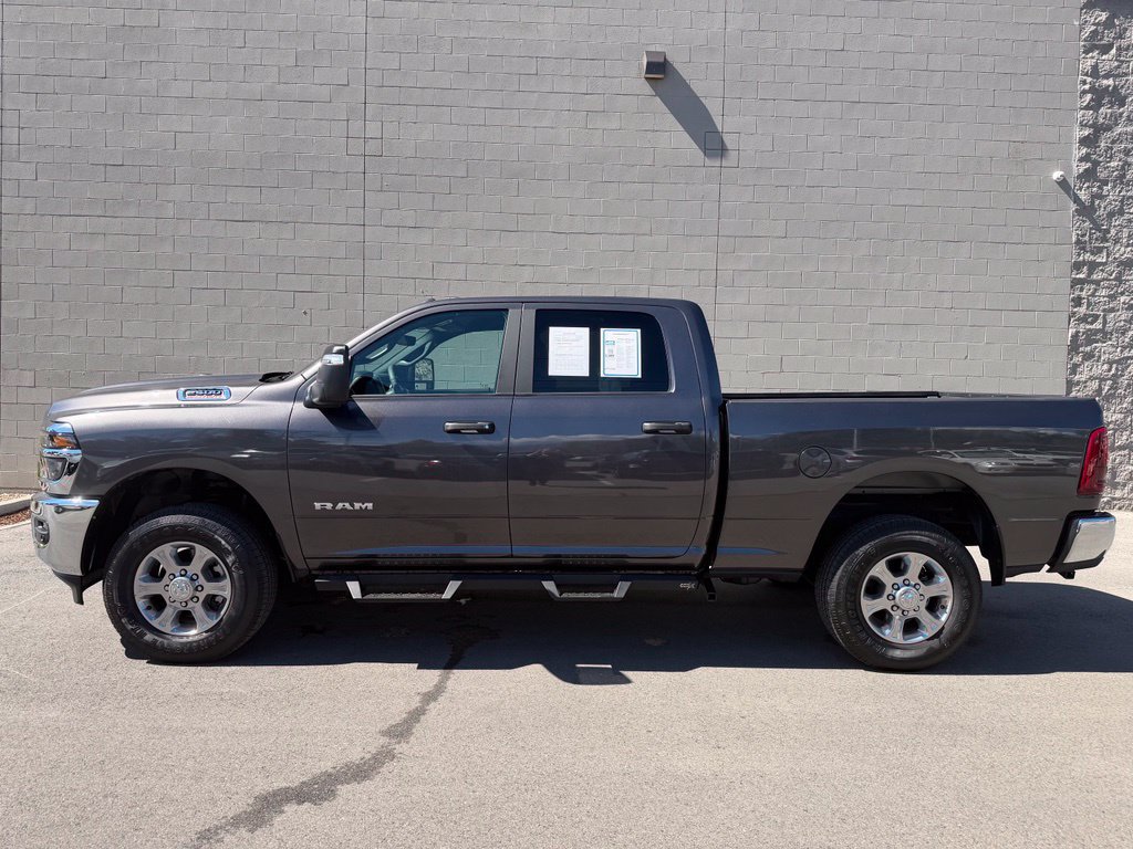 Used 2026 RAM 2500 Big Horn AWD/4WD image 2
