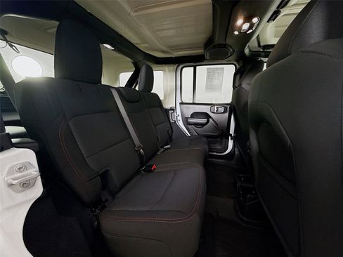 Used 2023 Jeep Wrangler Unlimited Rubicon w/ LED Lighting Group image 27