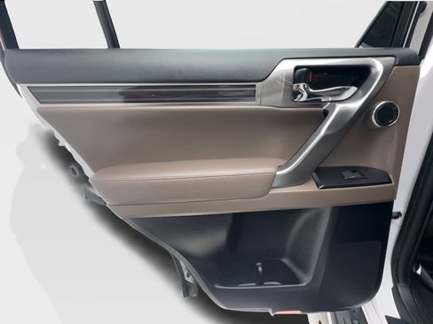 Used 2022 Lexus GX 460 Premium w/ Premium Plus Package AWD/4WD image 26