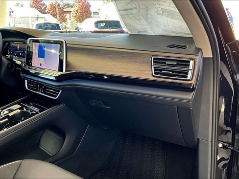 New 2026 Volkswagen Atlas SEL Premium R-Line image 16