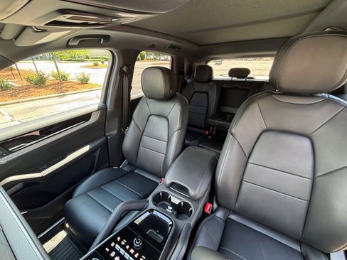 New 2025 Porsche Cayenne S image 12