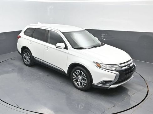 Used 2018 Mitsubishi Outlander SE AWD/4WD image 21