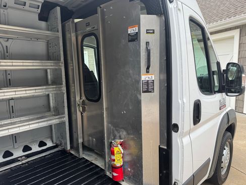 Used 2017 RAM ProMaster 2500 image 20