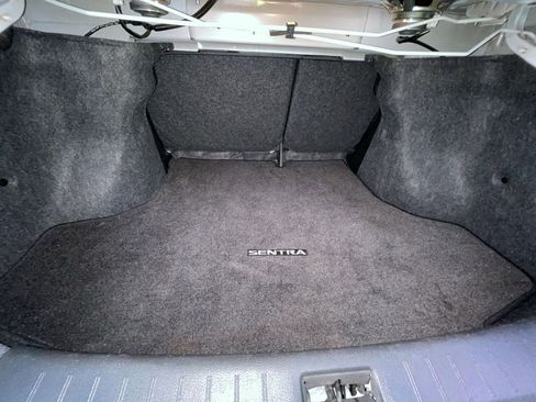 Used 2017 Nissan Sentra S image 26