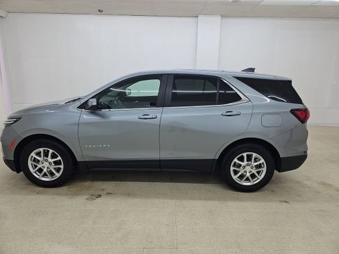 Used 2024 Chevrolet Equinox LT w/ LPO, Floor Liner Package FWD image 19
