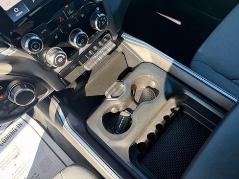 Used 2025 RAM 1500 Big Horn image 24