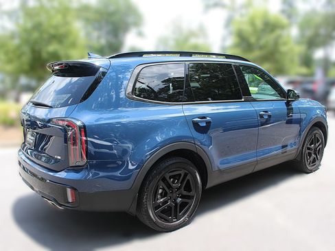 Certified 2025 Kia Telluride SX Prestige X-Line AWD/4WD image 8