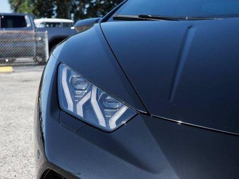Used 2018 Lamborghini Huracan LP 610-4 AWD/4WD image 16