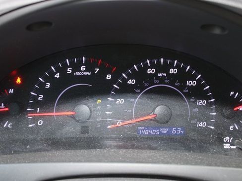 Used 2010 Toyota Camry image 7