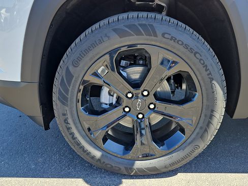 New 2026 Chevrolet Equinox LT w/ Convenience Package II image 8