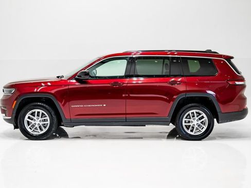 Used 2024 Jeep Grand Cherokee L Laredo AWD/4WD image 32