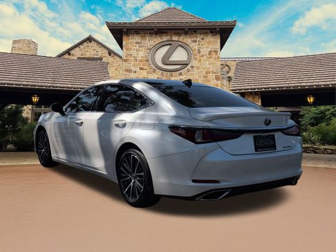 Certified 2023 Lexus ES 350 w/ Premium Package FWD image 3