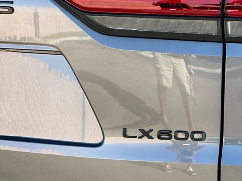 New 2025 Lexus LX 600 F Sport image 7