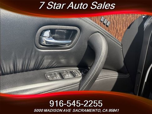 Used 2018 Nissan Armada SL w/ Moonroof Package image 6