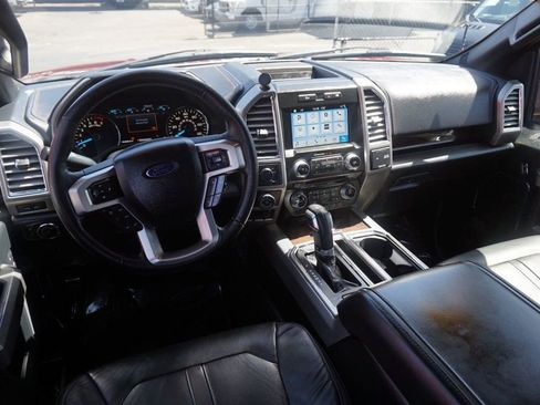 Used 2016 Ford F150 Platinum w/ Technology Package RWD image 27