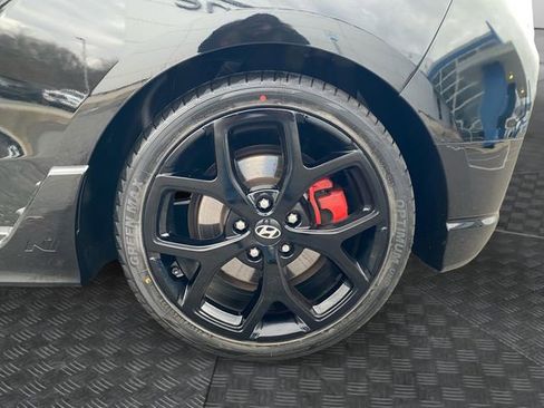 Used 2019 Hyundai Veloster N N image 31