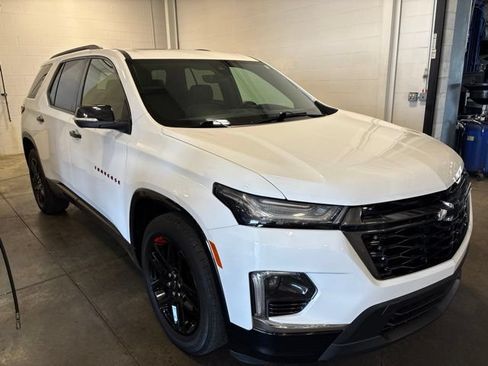 Used 2023 Chevrolet Traverse Premier w/ Redline Edition AWD/4WD image 3