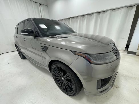 Used 2019 Land Rover Range Rover Sport Supercharged AWD/4WD image 3