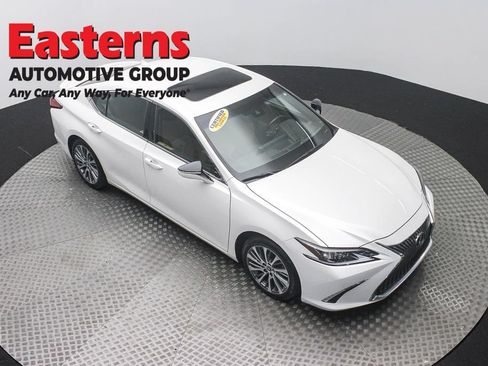 Used 2021 Lexus ES 350 w/ Premium Package FWD image 3