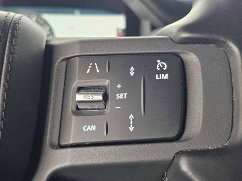 Used 2020 Land Rover Defender 110 X AWD/4WD image 31
