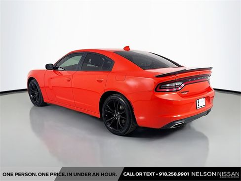 Used 2018 Dodge Charger SXT Plus w/ Blacktop Package image 7