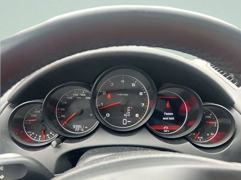 Used 2012 Porsche Cayenne image 22