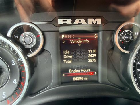 Used 2022 RAM 2500 Big Horn AWD/4WD image 18