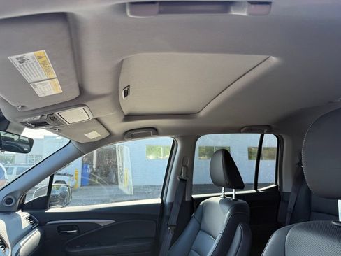 Certified 2023 Honda Ridgeline RTL image 9