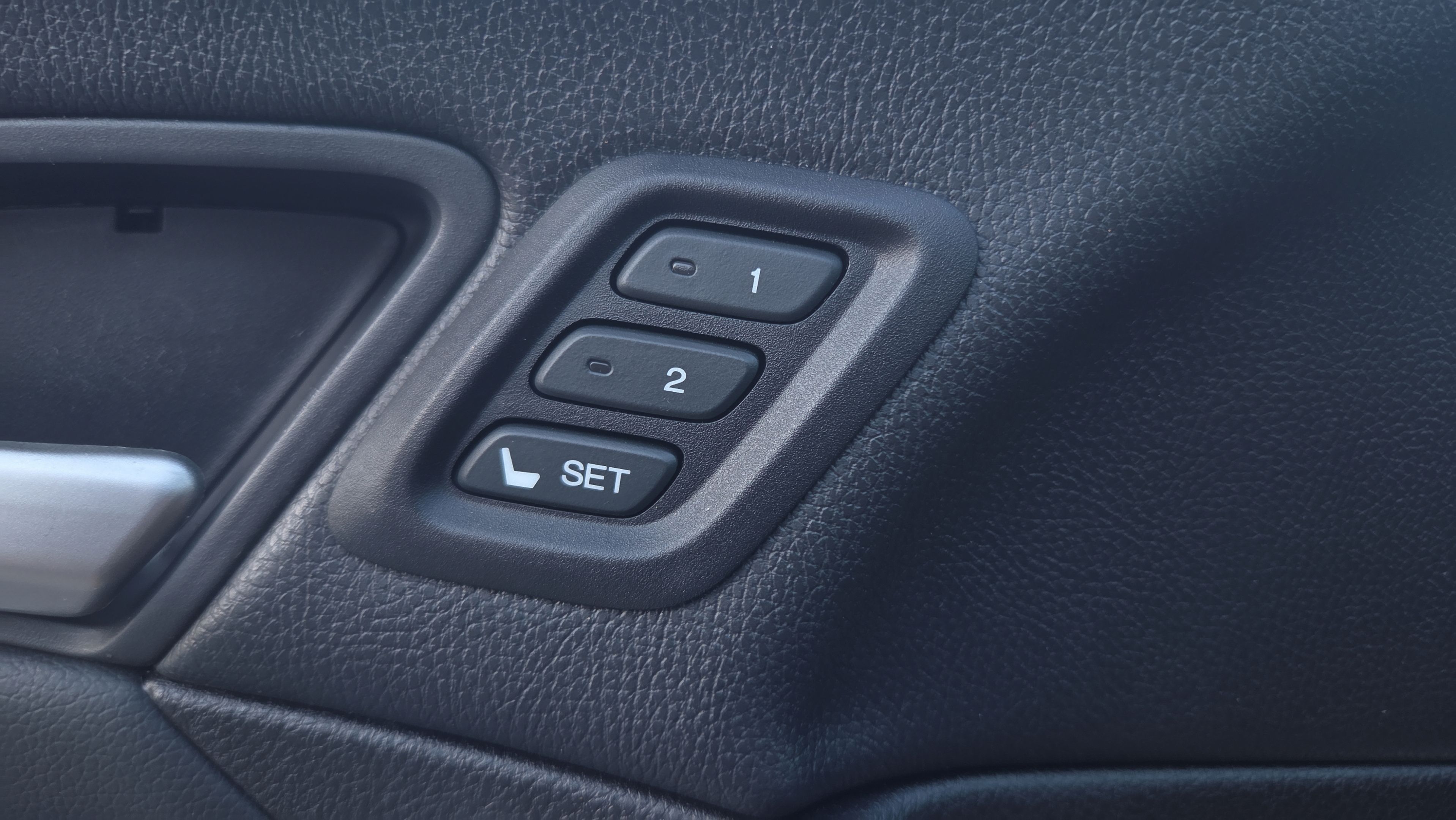 Used 2015 Honda Crosstour EX-L image 29
