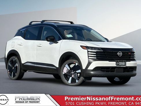 New 2026 Nissan Kicks SR w/ Cold Weather Package image 1