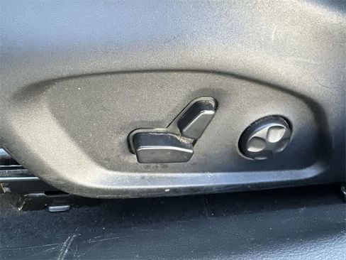 Used 2020 Jeep Compass Limited image 28