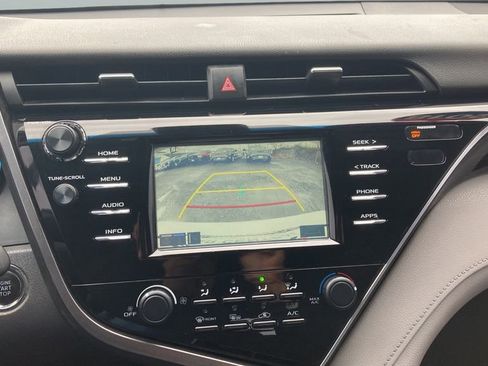 Used 2018 Toyota Camry LE w/ Moonroof Package image 16