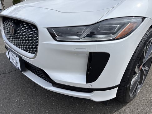 Certified 2023 Jaguar I-PACE HSE AWD/4WD image 9