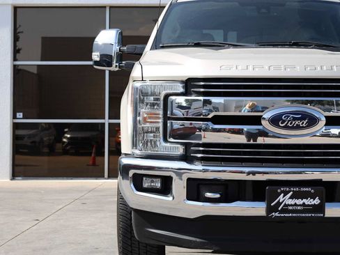 Used 2017 Ford F250 Lariat w/ Lariat Ultimate Package AWD/4WD image 50