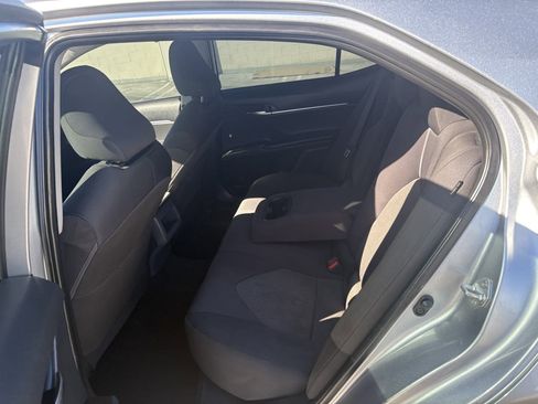 Used 2022 Toyota Camry LE image 11