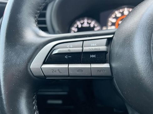 Used 2023 MAZDA MAZDA3 s image 22